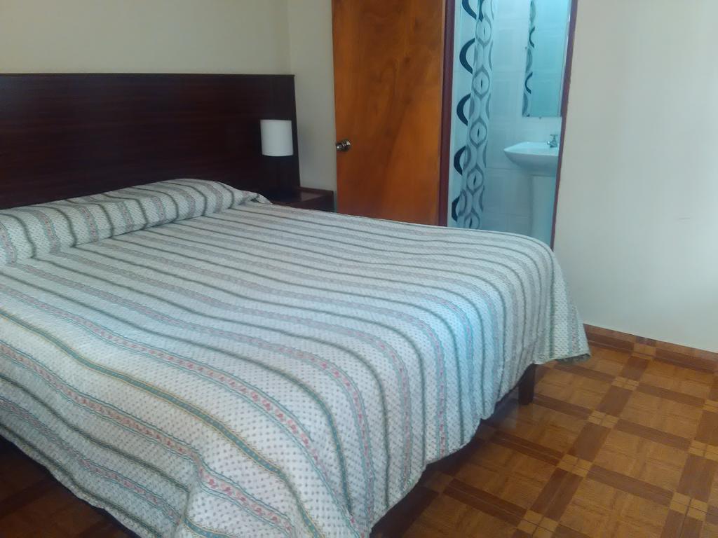 Hostal El Loa Calama Eksteriør billede