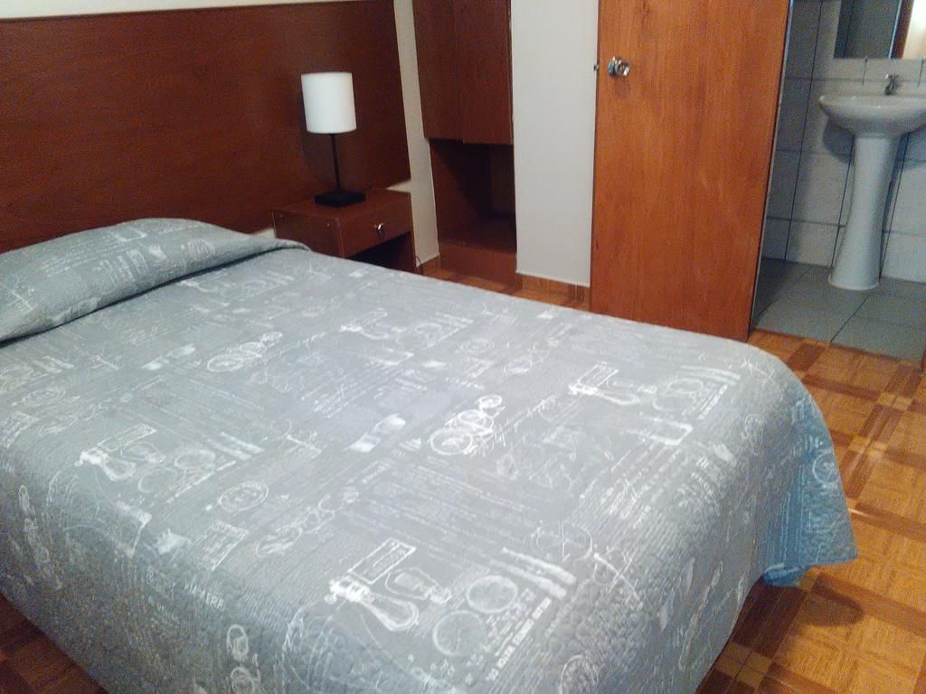 Hostal El Loa Calama Eksteriør billede