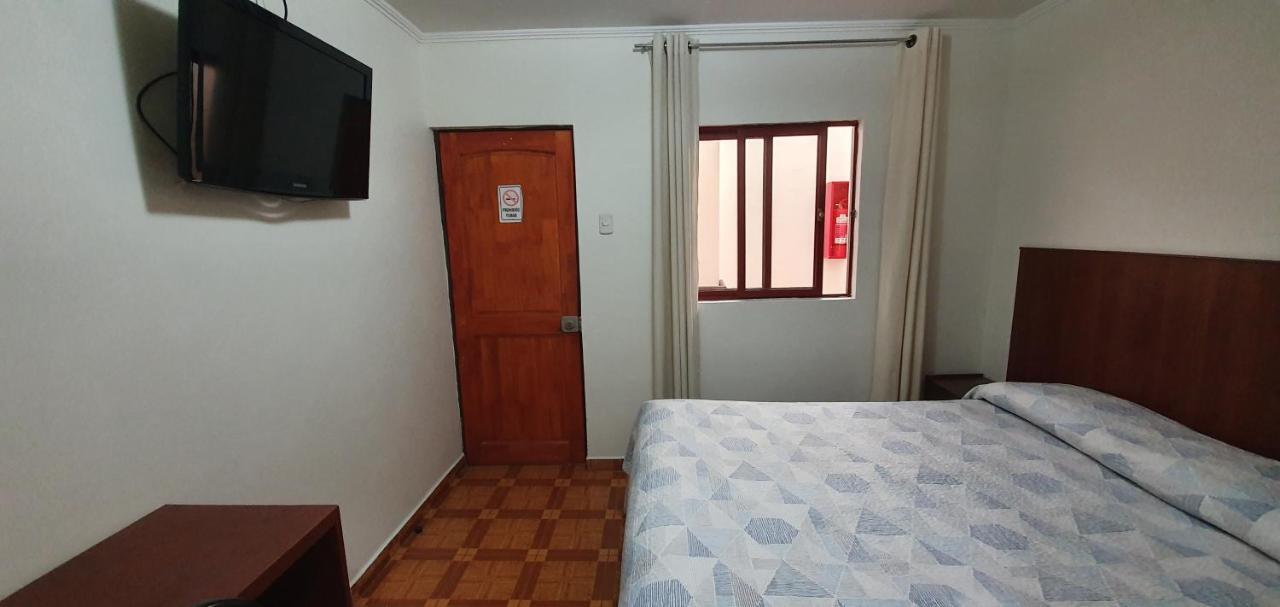 Hostal El Loa Calama Eksteriør billede